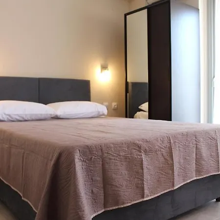 Hotel de apartamente Nikos *