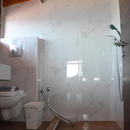 Hotel de apartamente Nikos Neos Marmaras