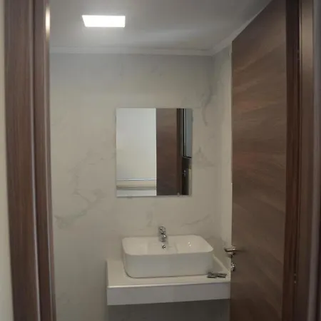 Nikos Hotel de apartamente *