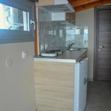 Nikos Hotel de apartamente