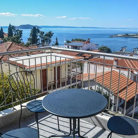 Aparthotel Nikos