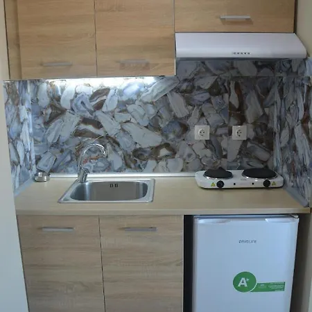 Aparthotel Nikos *